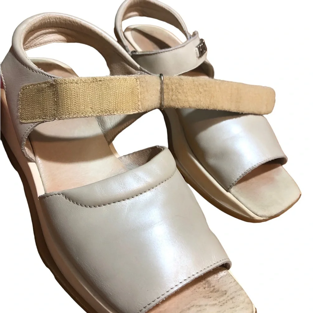 LOVE MOSCHINO Calfskin Logo Platform Sandals